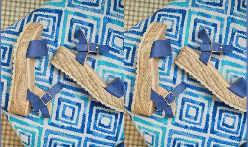Sandalias azules: el color favorito para este verano