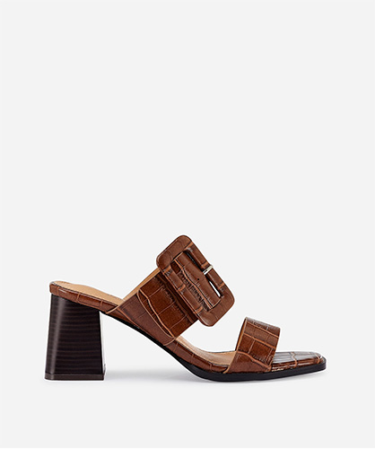 sandalias tacón marrones